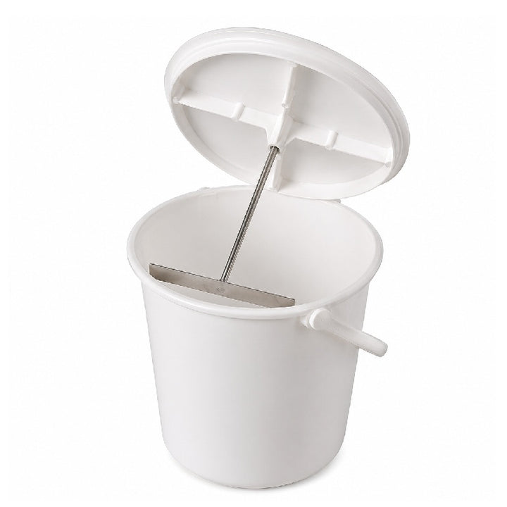 Pulpmaster with Bucket